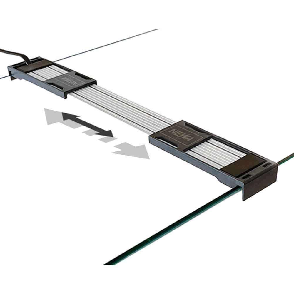 Newa Led Slim Daylight 528 Lampada estensibile per acquari da 546-615mm 6200K° 7.8W